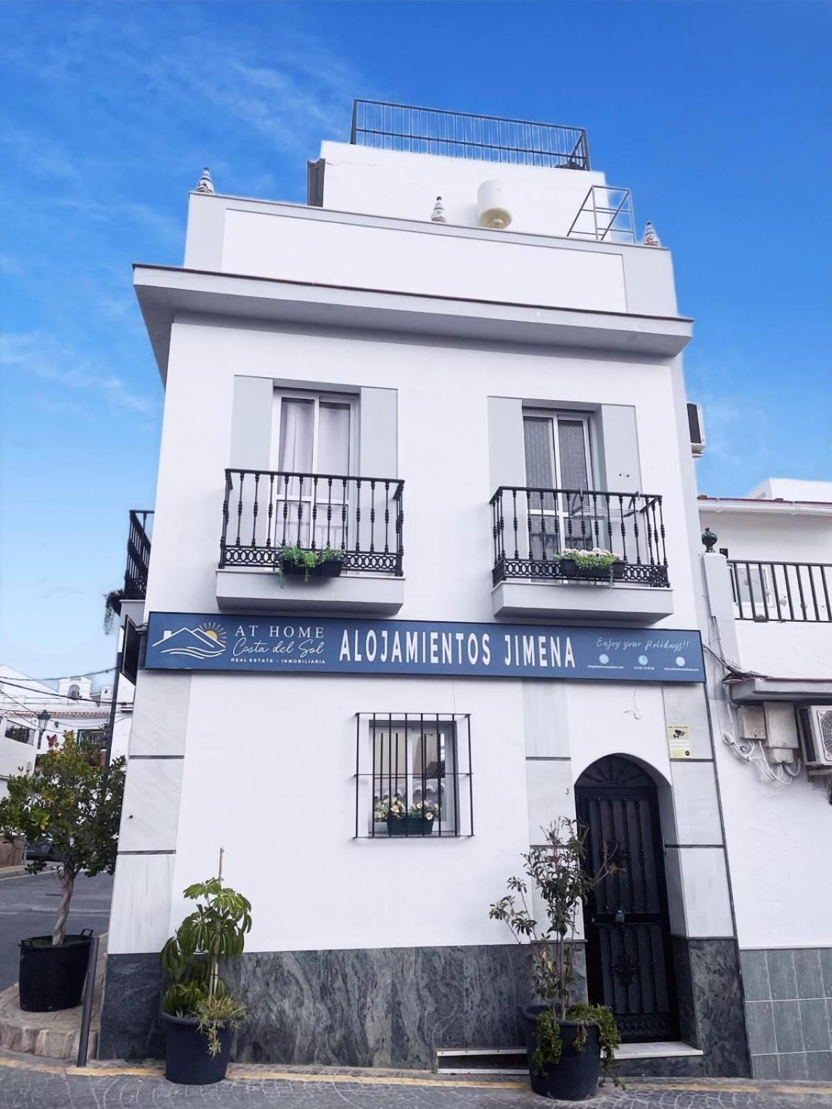 Estudio Jimena Cordoba En El Centro De Nerja Exterior foto