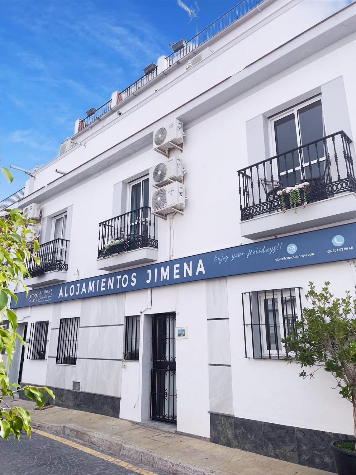 Estudio Jimena Cordoba En El Centro De Nerja Exterior foto