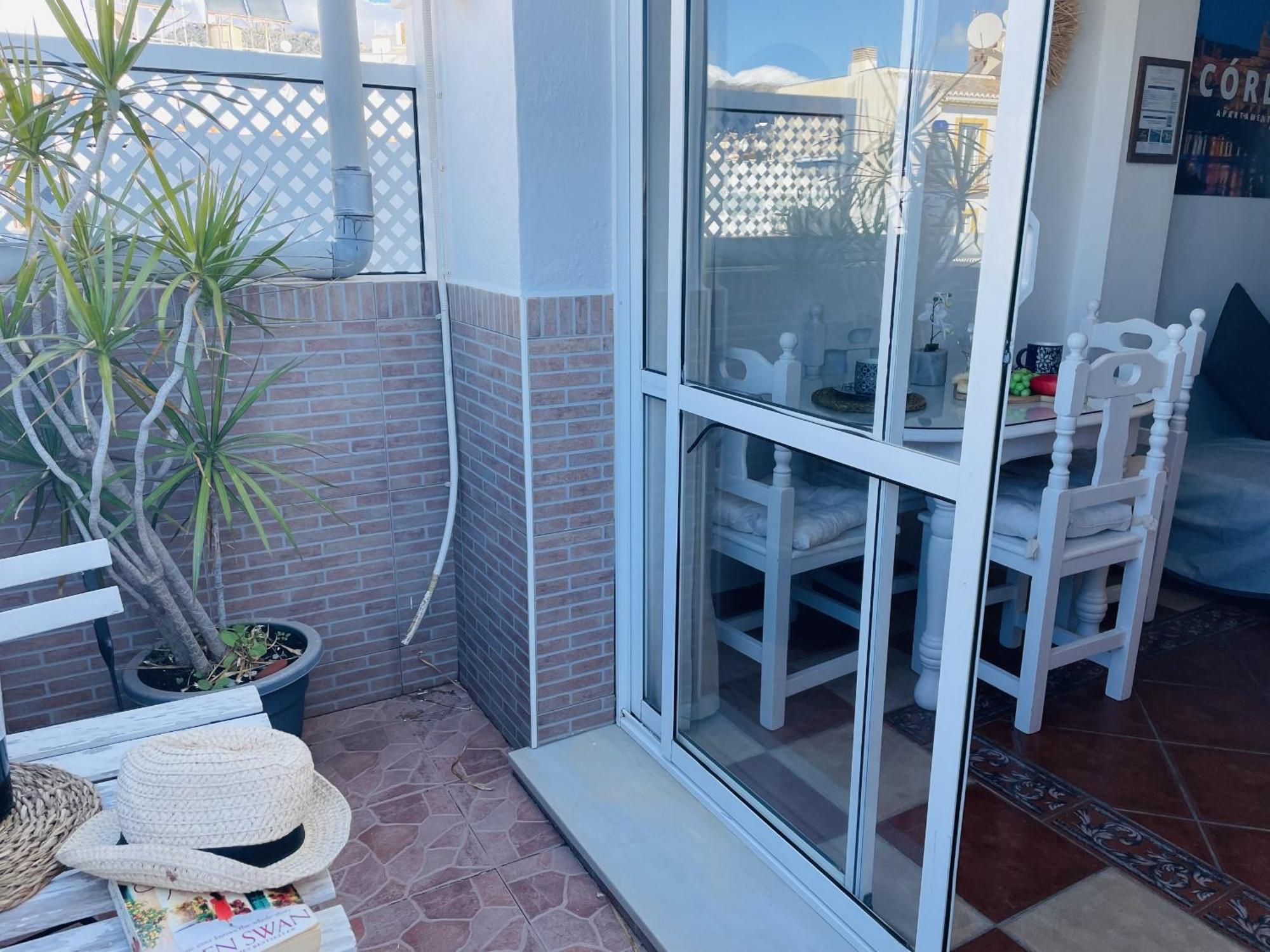 Estudio Jimena Cordoba En El Centro De Nerja Exterior foto